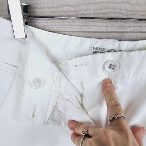 Nike Golf Tour Performance Dri-Fit Women's White Shorts NWT, size 2 - Picture 9 of 13